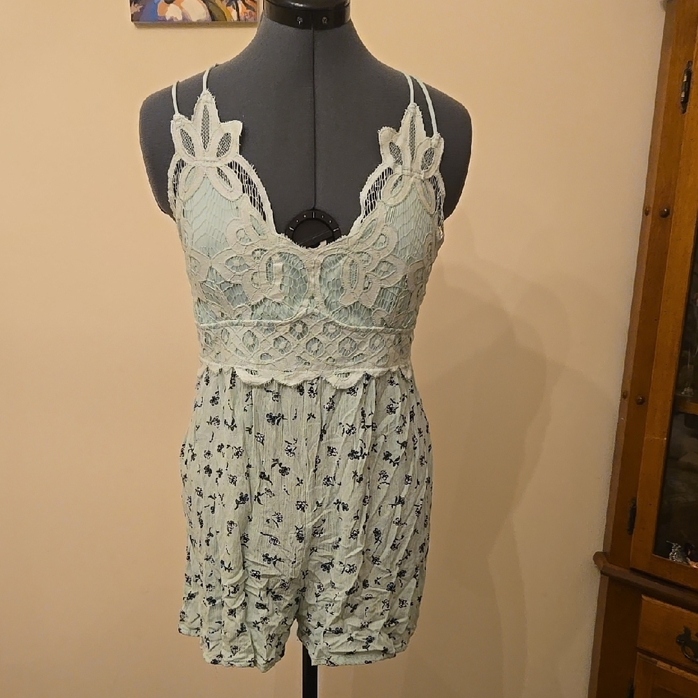 Floral Lace Women's Romper - mint